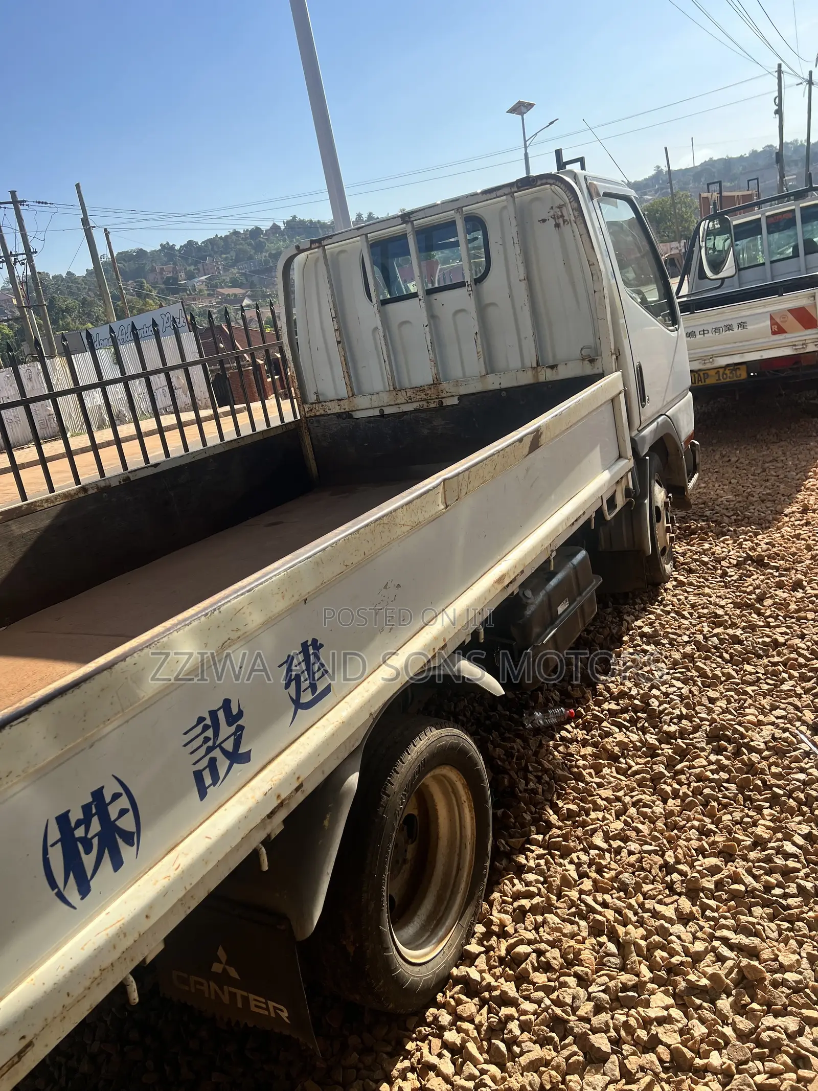 Mitsubishi Canter