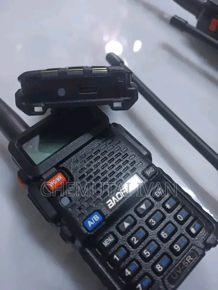 Duo Uhf/Uvf Baofeng Walkie Talkies