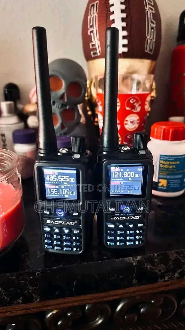 Duo Uhf/Uvf Baofeng Walkie Talkies