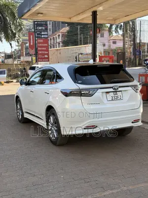 Toyota Harrier 2.0 2016 White