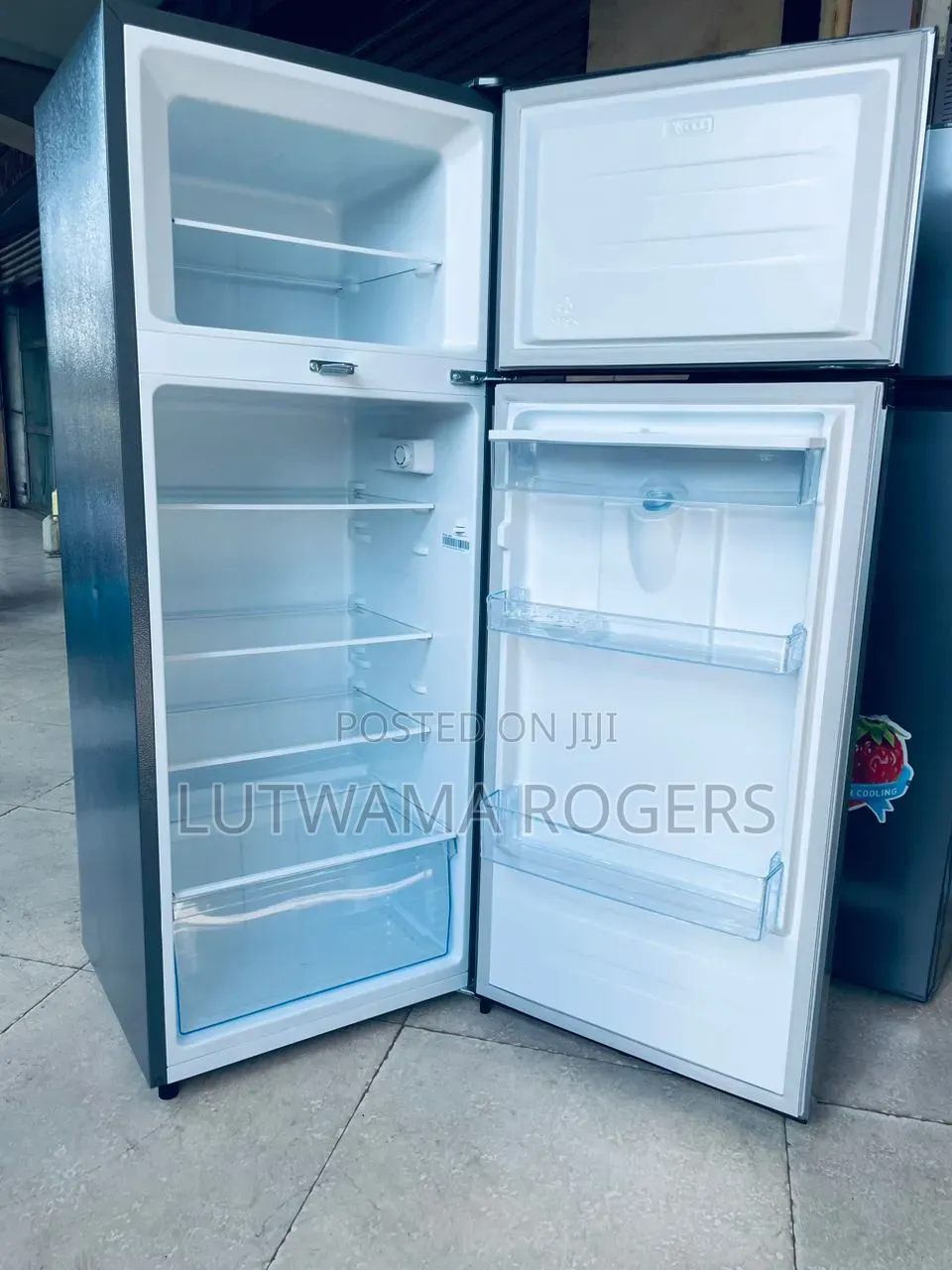 Hisense Fridge 270ltrs With Water Dispenser