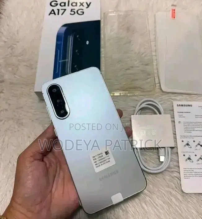 New Samsung Galaxy A17 5G 256 GB Silver
