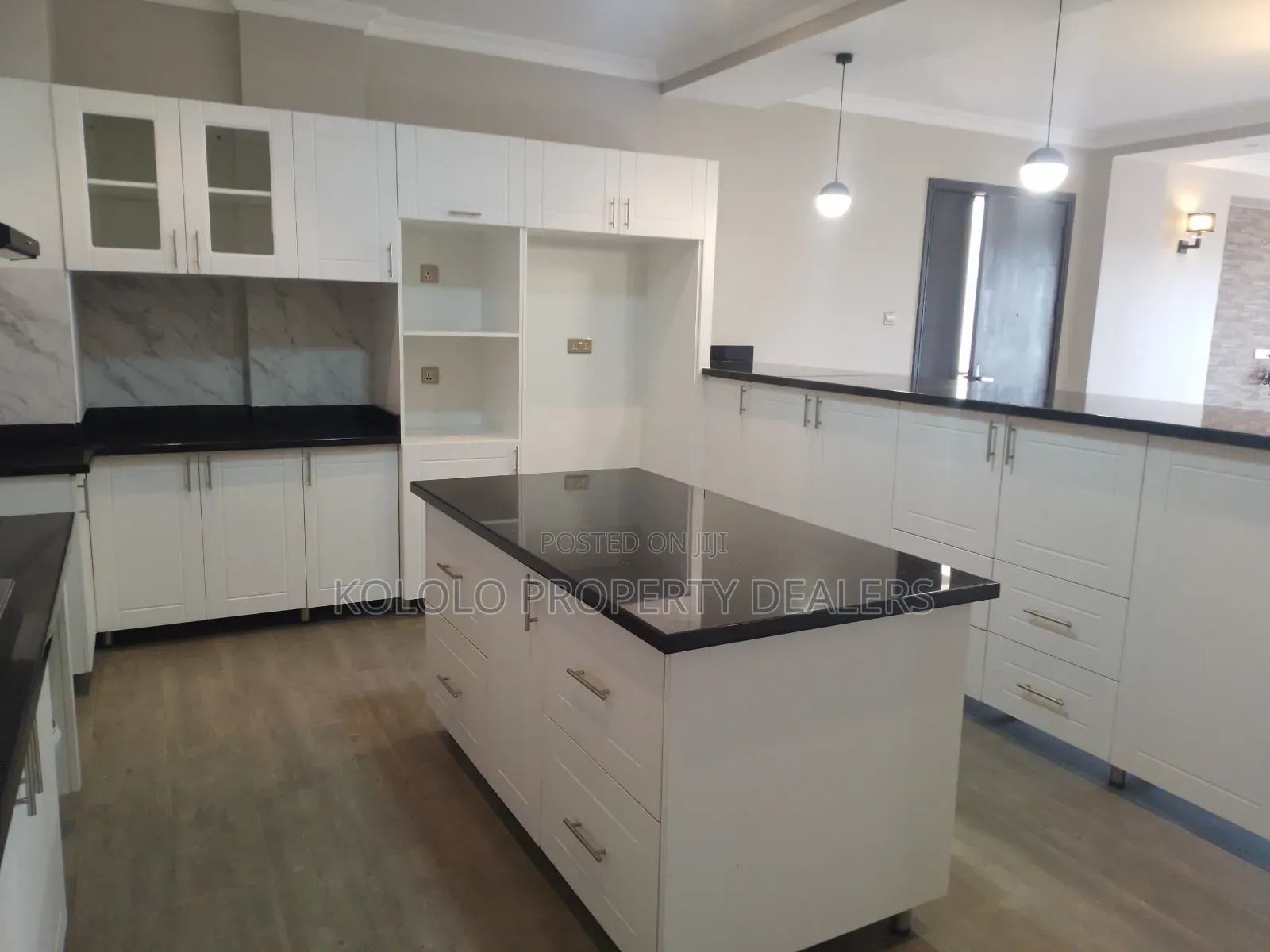 Furnished 3bdrm Apartment in Kololo, Central Division for rent