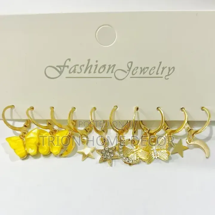5 Pairs of Original Durable, Classic Ladies Earrings
