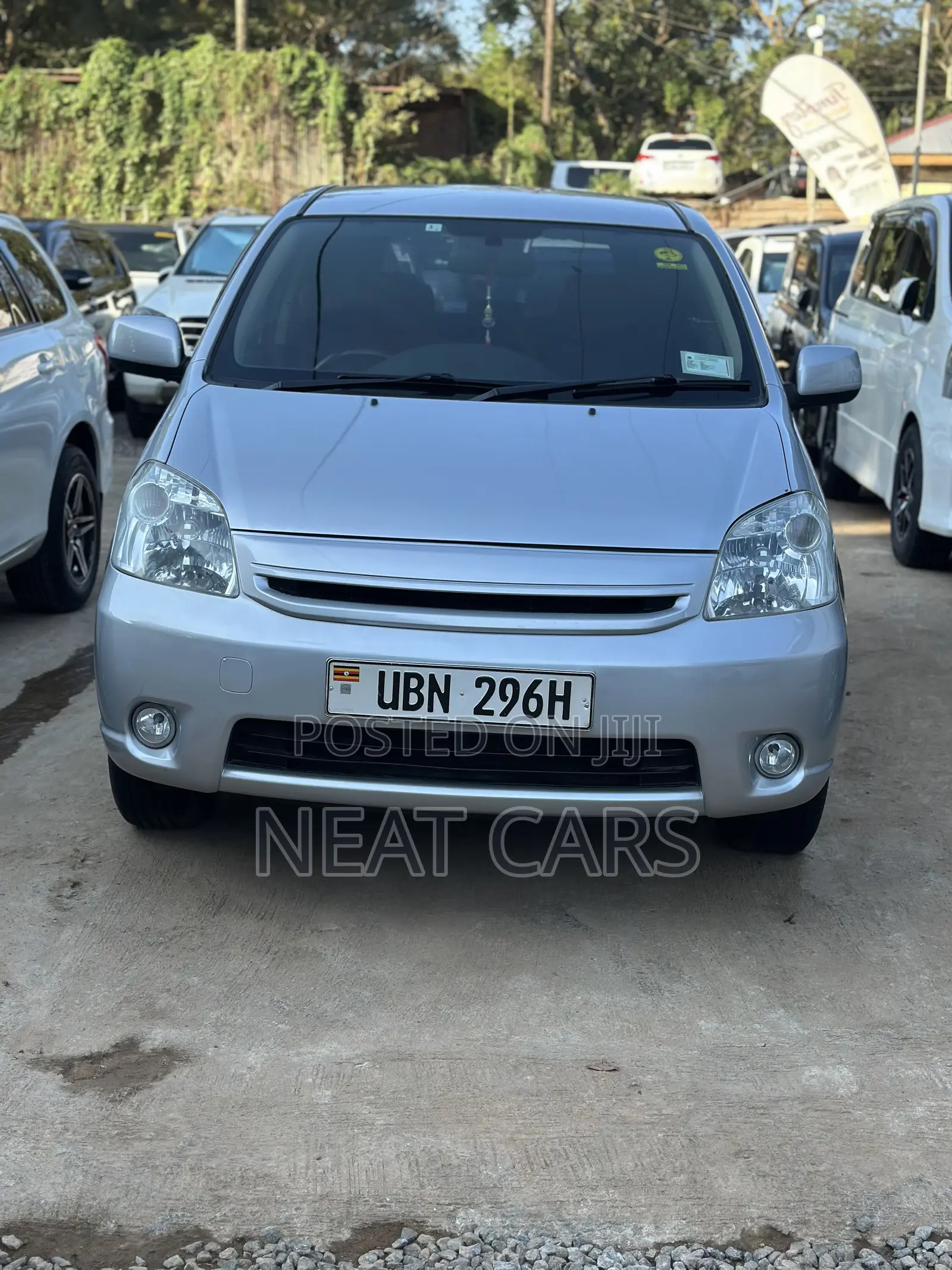 Toyota Raum 2008 Silver
