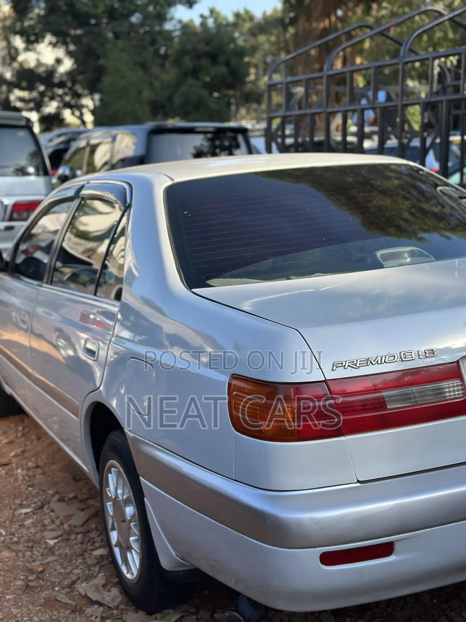 Toyota Corona Premio 2000 Gray