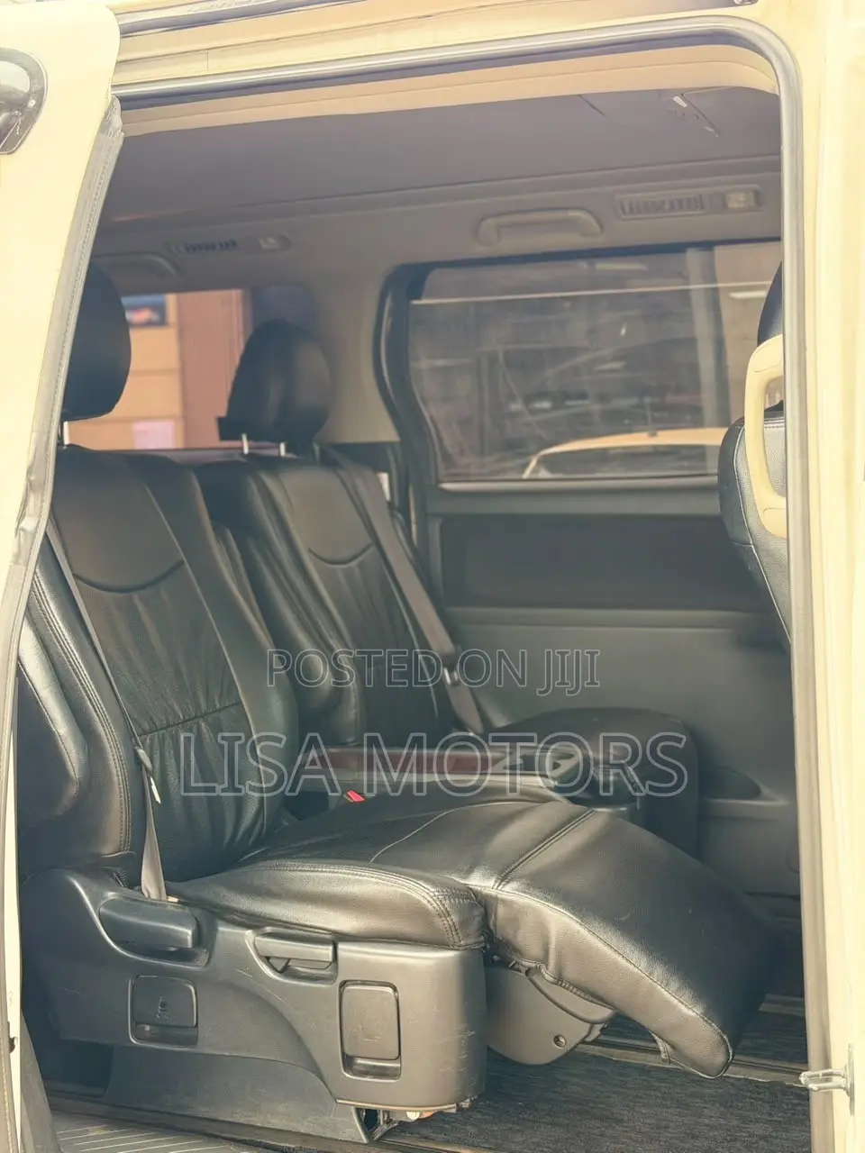 Toyota Alphard 2012 White