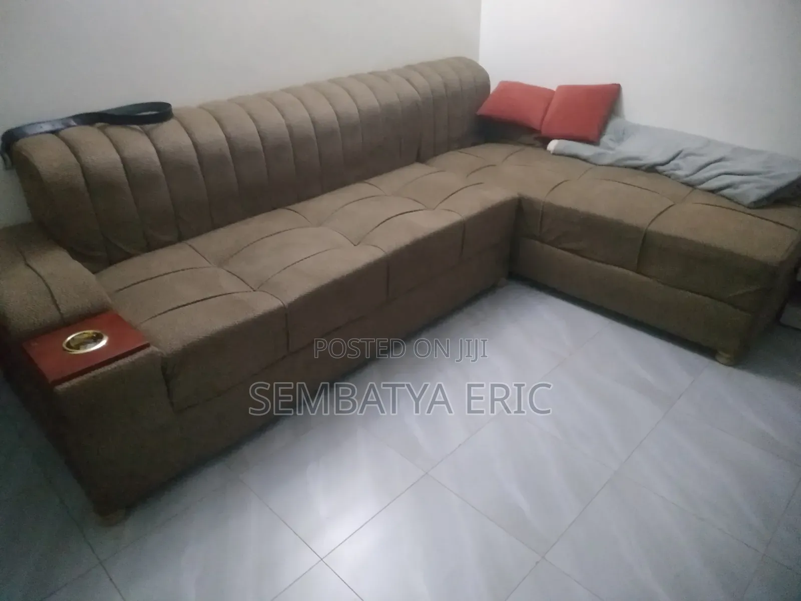 7 Seater L Sofa Good as New Used for 2 Months