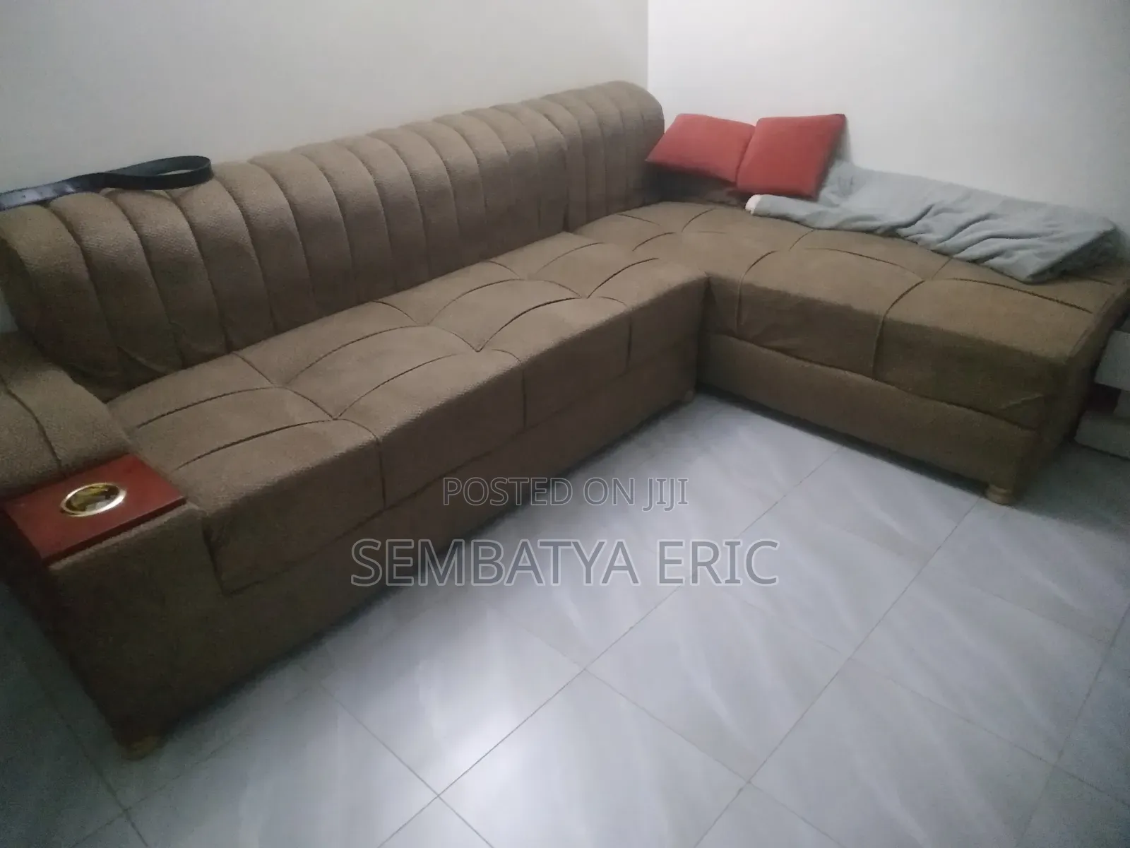 7 Seater L Sofa Good as New Used for 2 Months