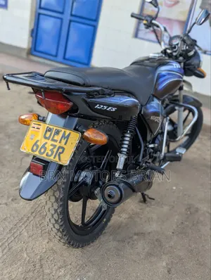 TVS HLX 125 2017 Black