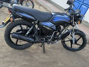 TVS HLX 125 2017 Black