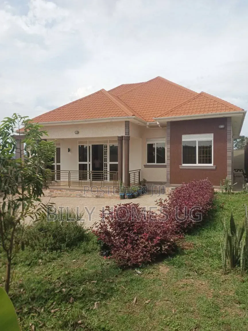 4bdrm House in Nangabo for sale