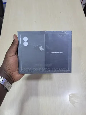 New Samsung Galaxy Z Fold8 256 GB Silver