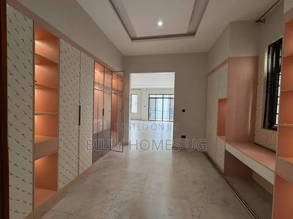 6bdrm Mansion in Nakawa for sale