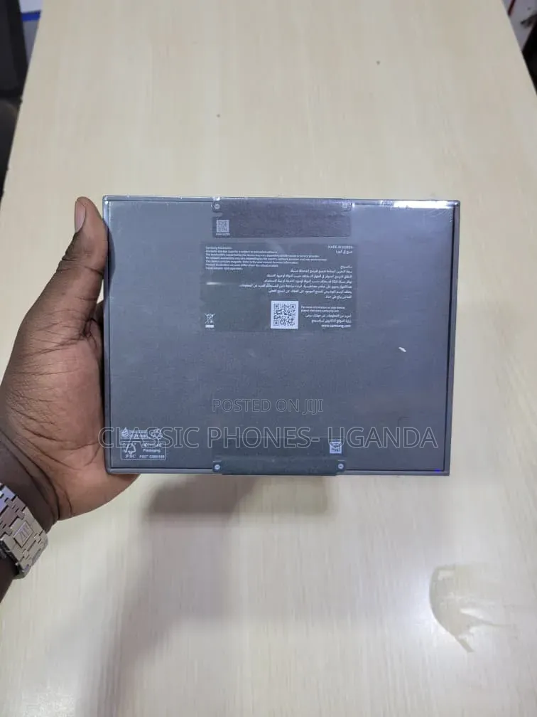 New Samsung Galaxy Z Fold8 256 GB Gold