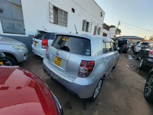 Toyota IST 2009 Silver