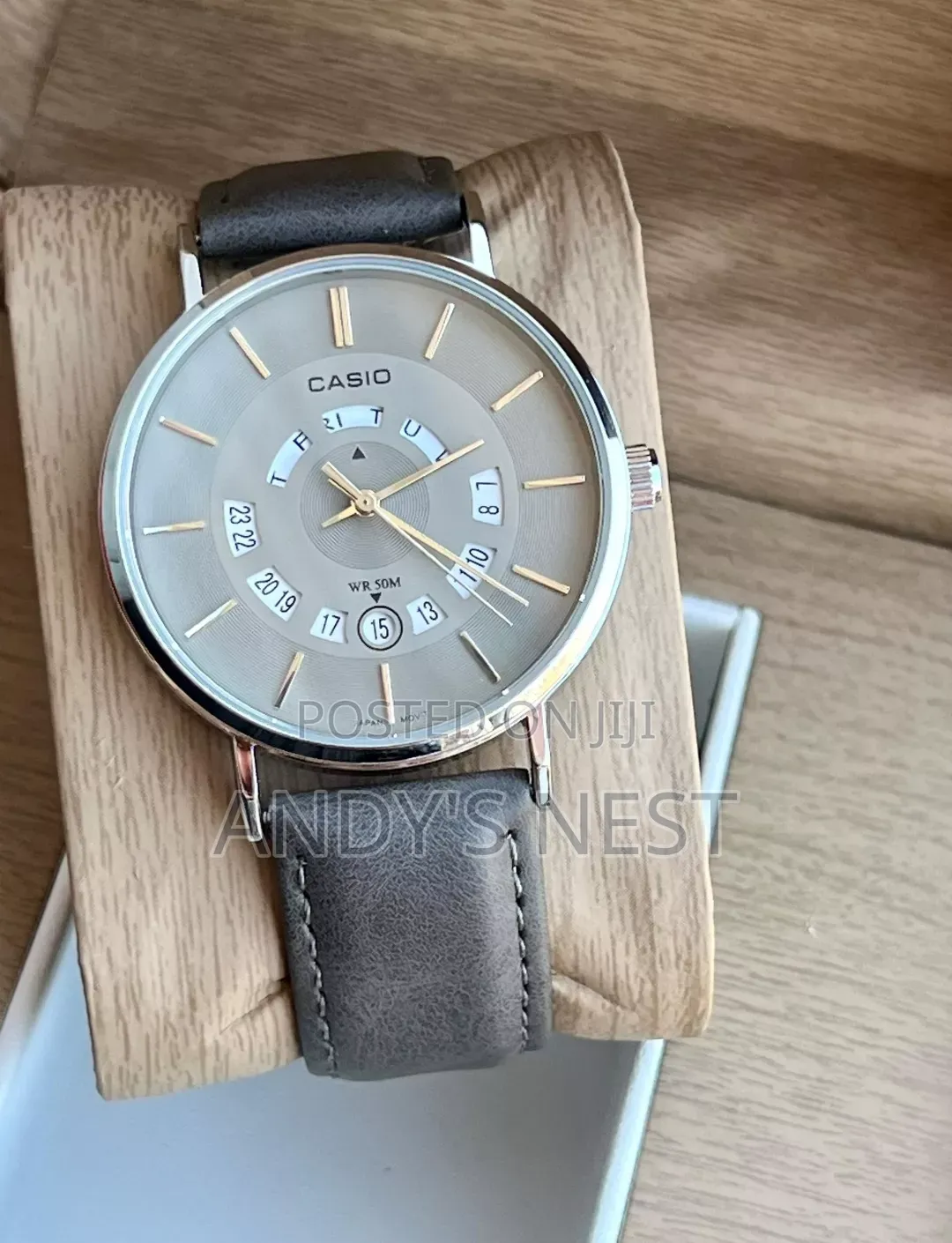 Unisex Casio Leather Watch