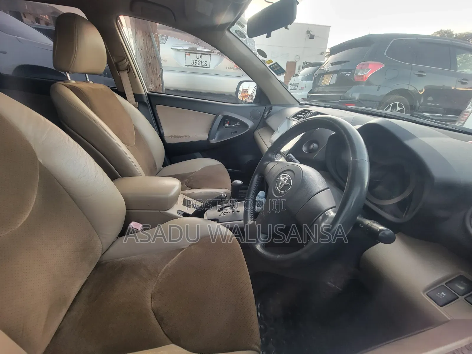 Toyota Vanguard 2011 White