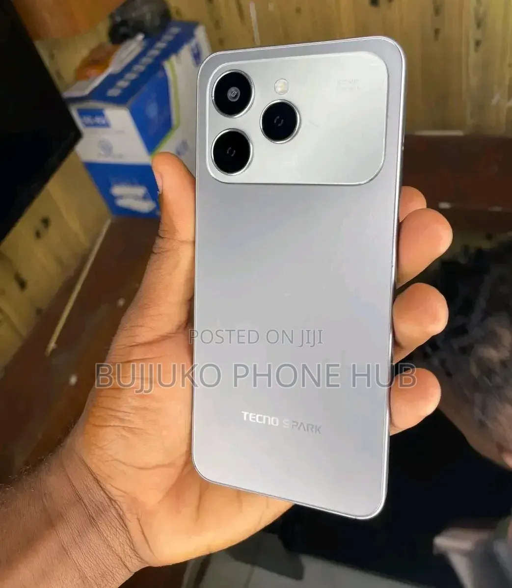 New Tecno Spark 40 256 GB Silver