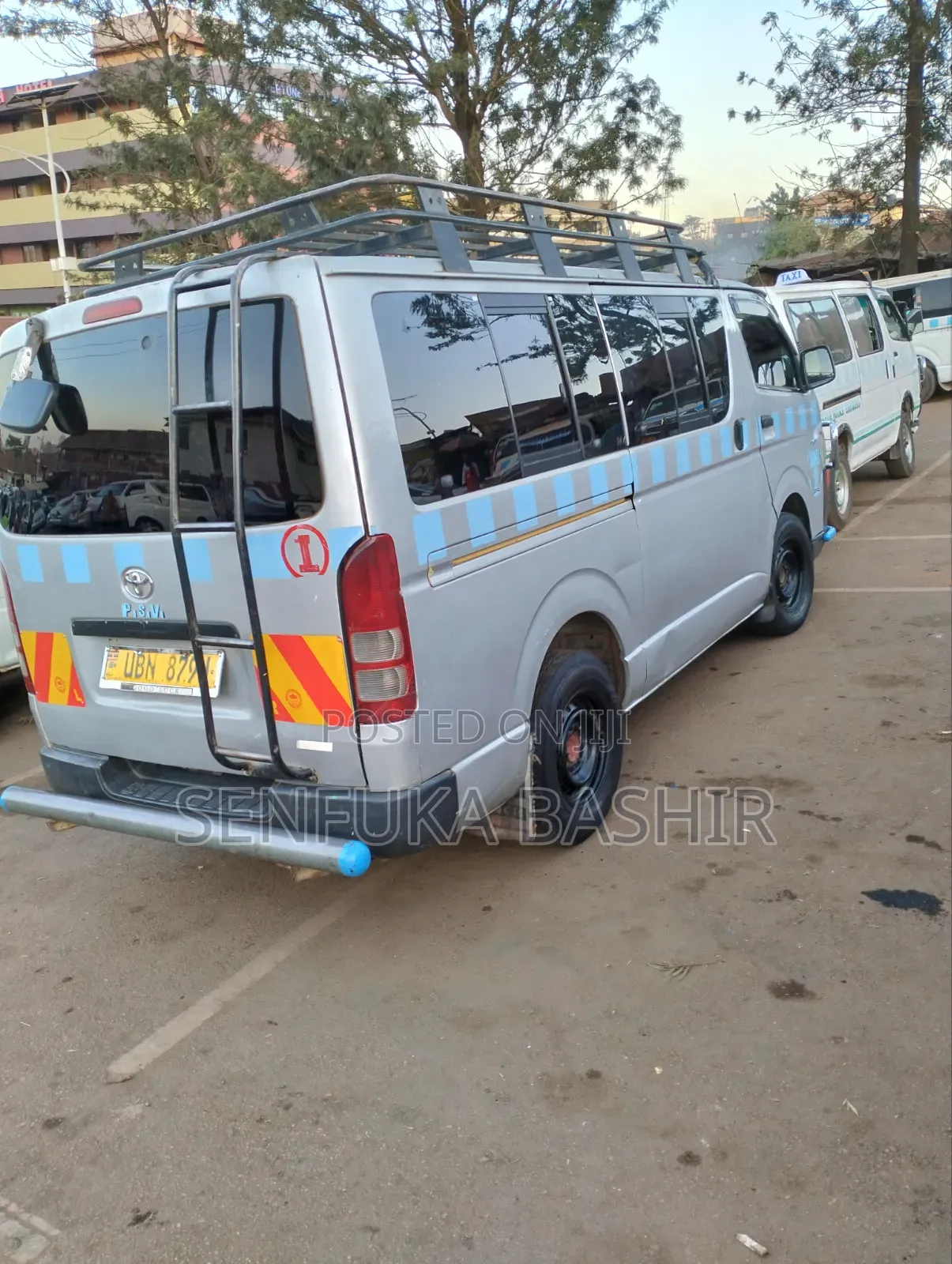 Toyota HiAce 2009 Silver