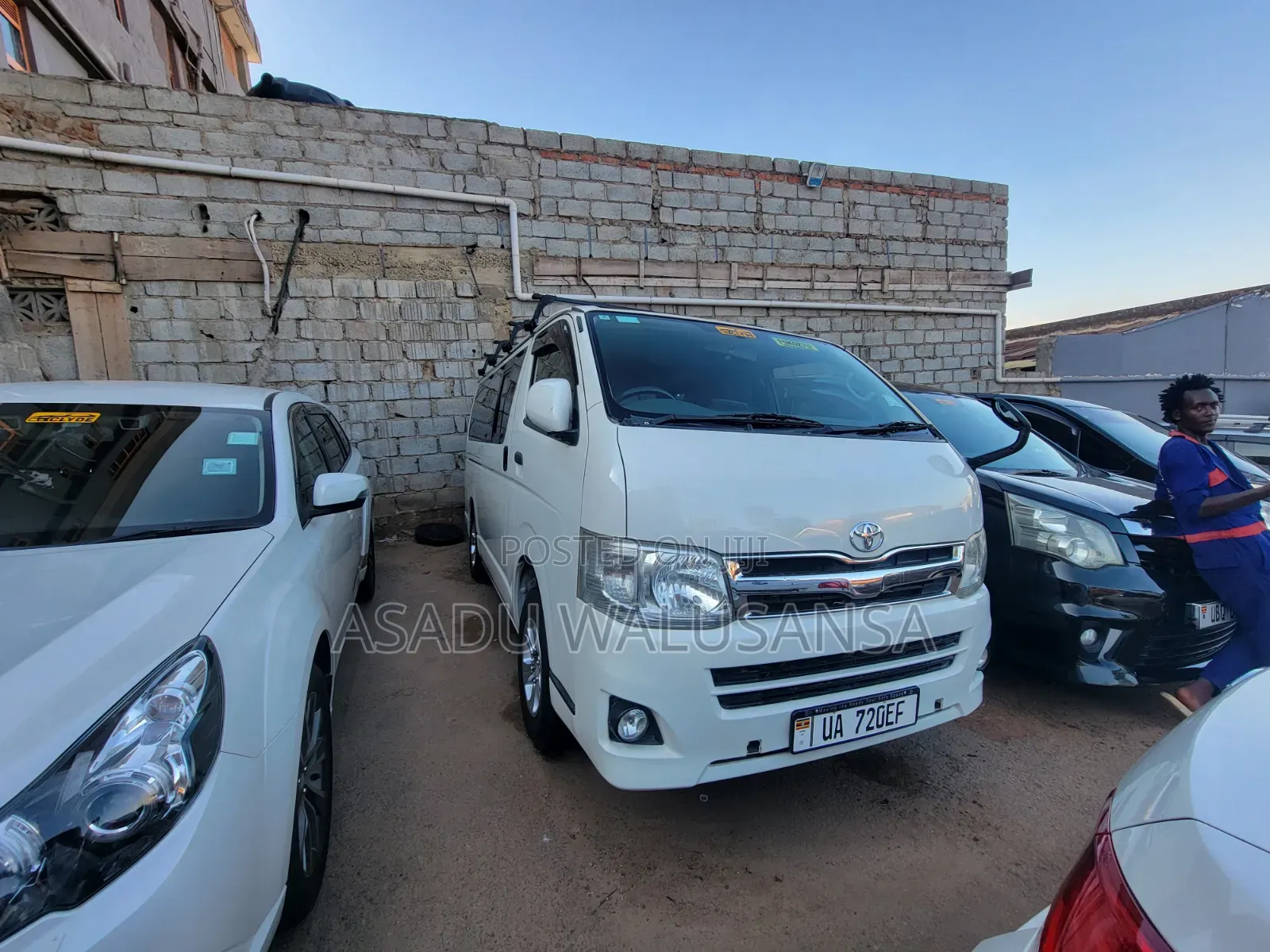 Toyota HiAce 2012 White