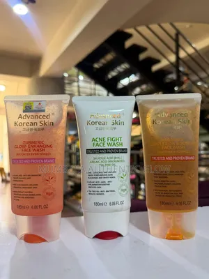 Mulberry Complexion Boosting Face Wash- Bright & Radiance - Korean