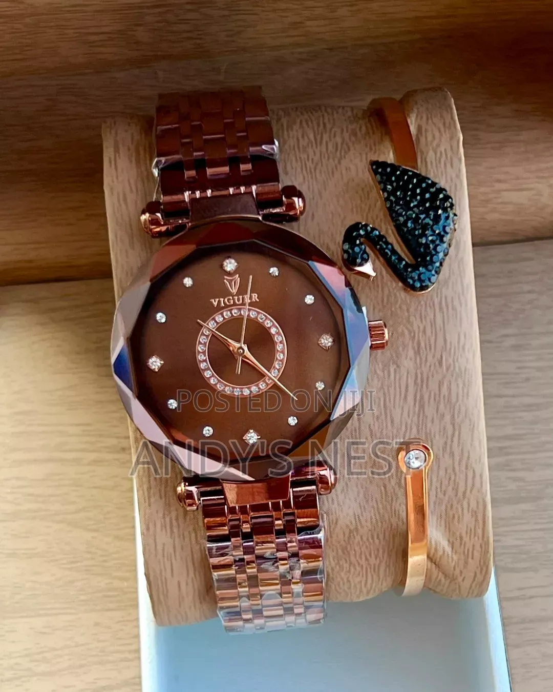 Ladies Viguer Watch With a Bracelet
