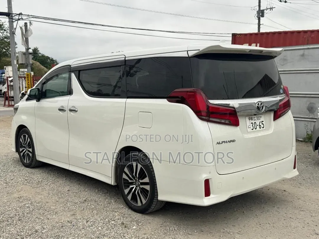 Toyota Alphard 2.5 Petrol AWD 2020 White
