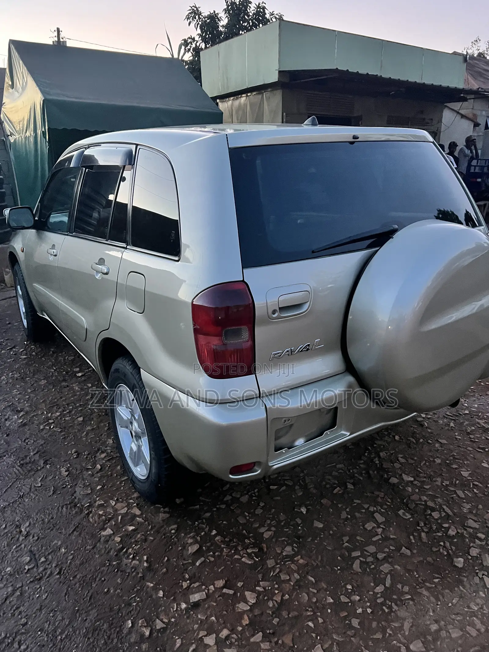 Toyota RAV4 Automatic 2002 Gold