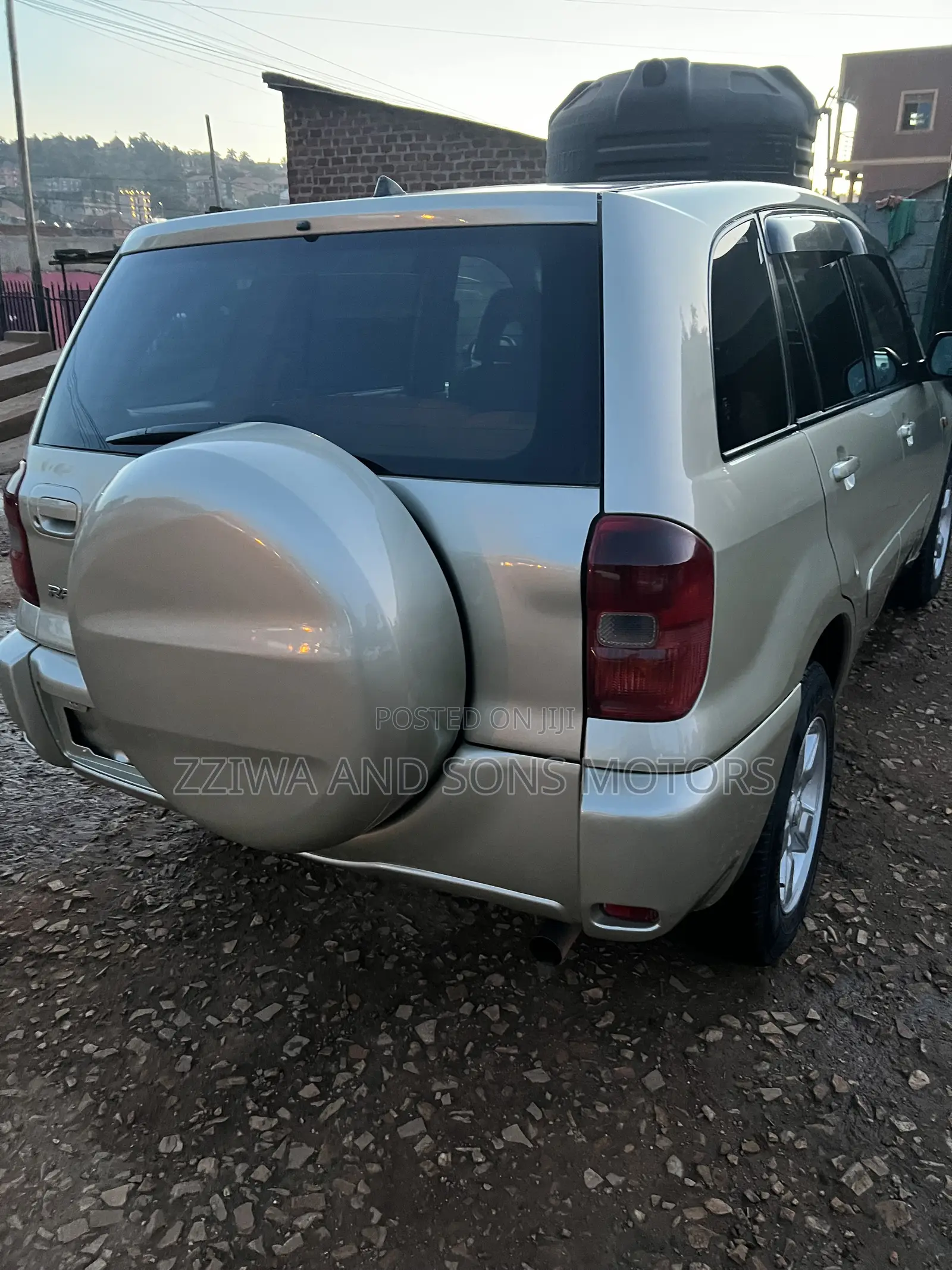 Toyota RAV4 Automatic 2002 Gold
