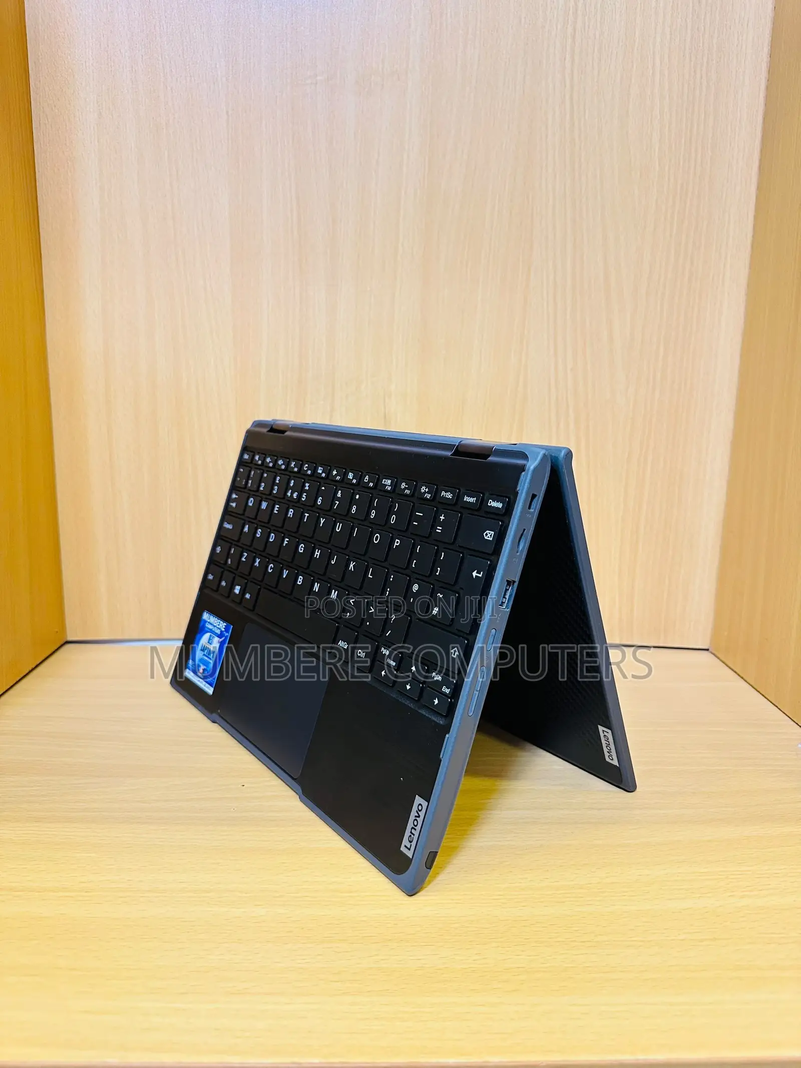 Laptop Lenovo 300e 4GB Intel Celeron SSD 128GB
