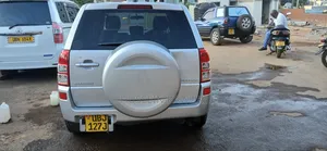 Suzuki Escudo 2006 Silver