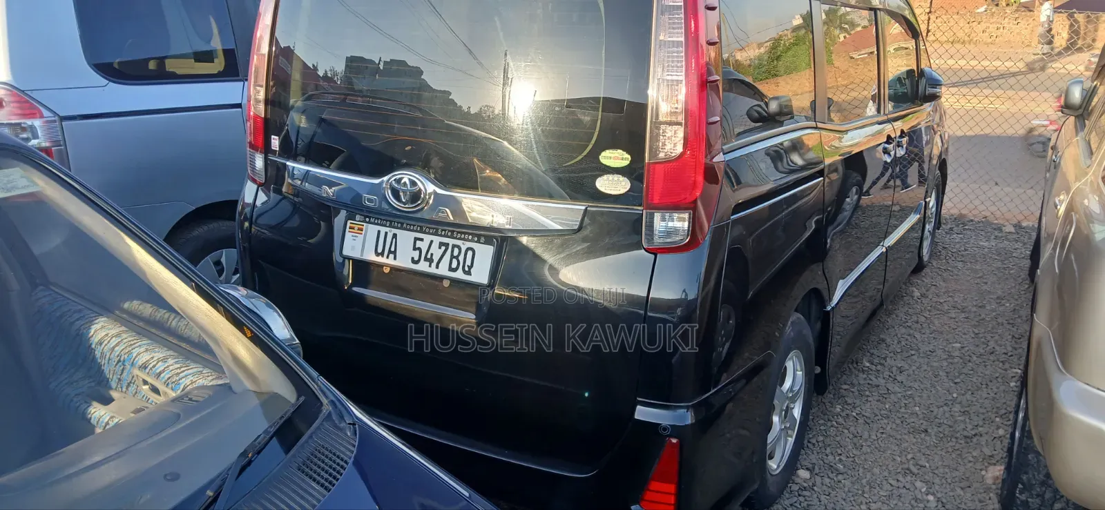 Toyota Noah 2013 Black