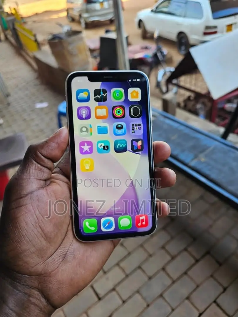 Apple iPhone 12 64 GB Red