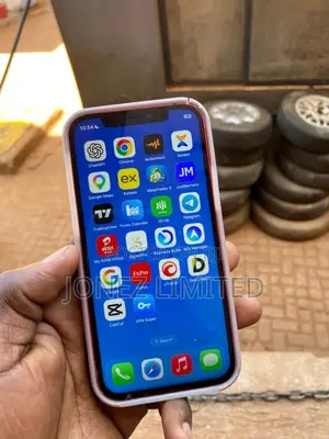 Apple iPhone 12 64 GB Red
