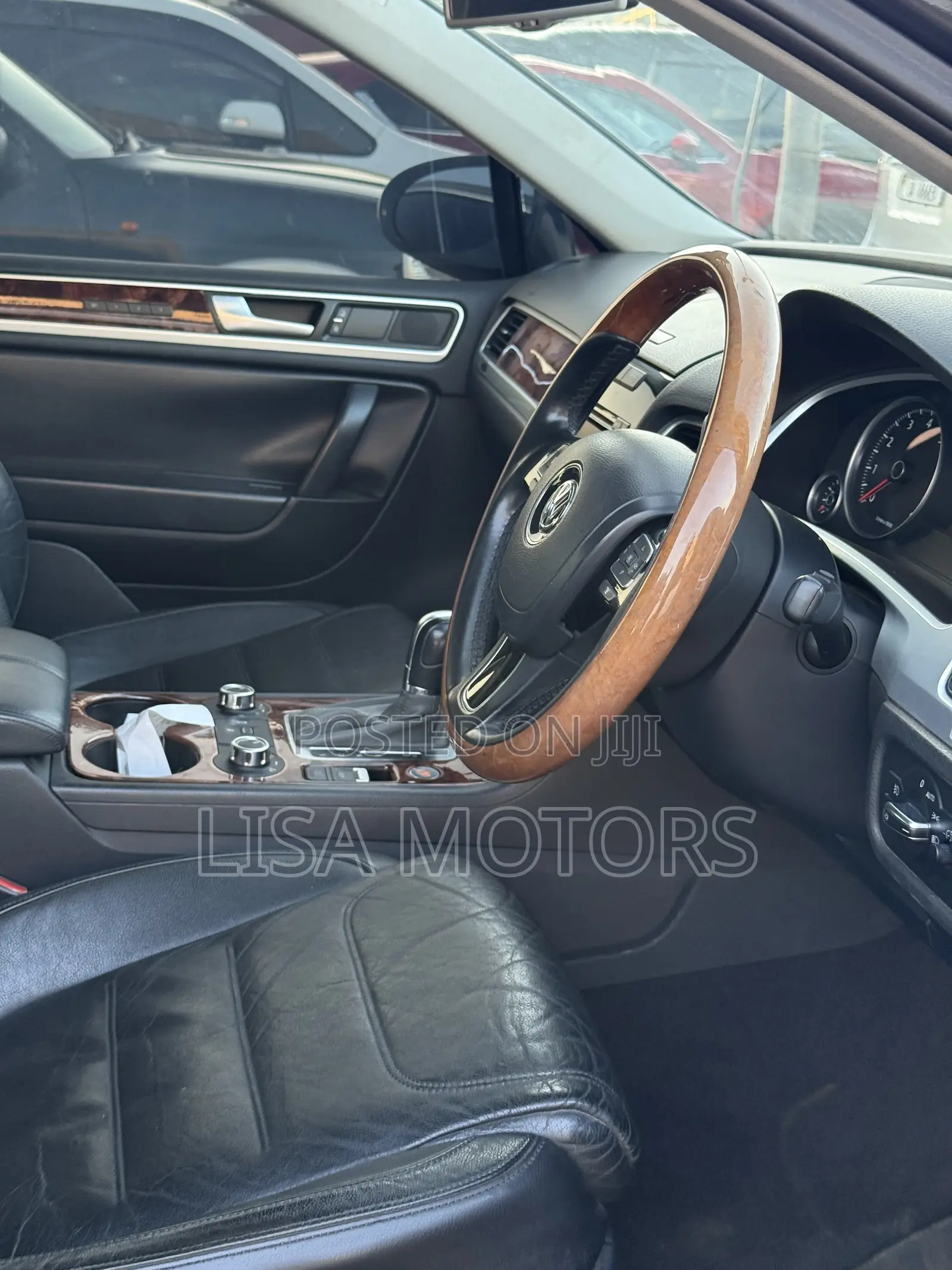 Volkswagen Touareg V6 Sport 2013 Gray