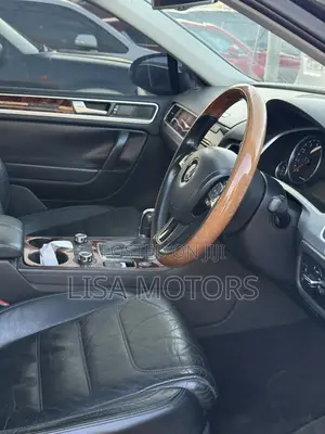 Volkswagen Touareg V6 Sport 2013 Gray