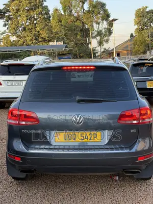 Volkswagen Touareg V6 Sport 2013 Gray