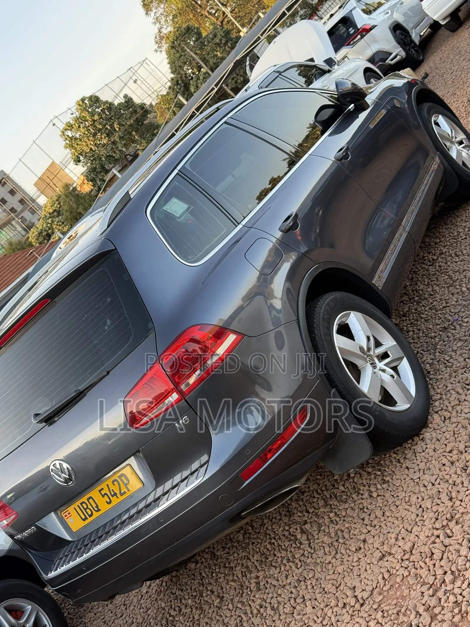 Volkswagen Touareg V6 Sport 2013 Gray