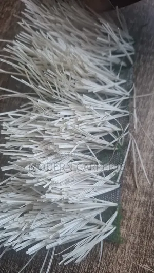 Refill White Grass Artificial Turf