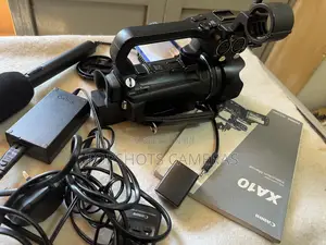 Canon XA10 Pro Camcorder Kit
