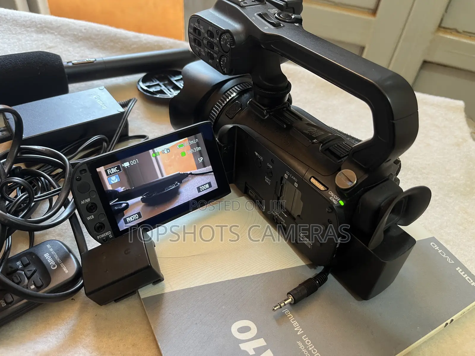 Canon XA10 Pro Camcorder Kit