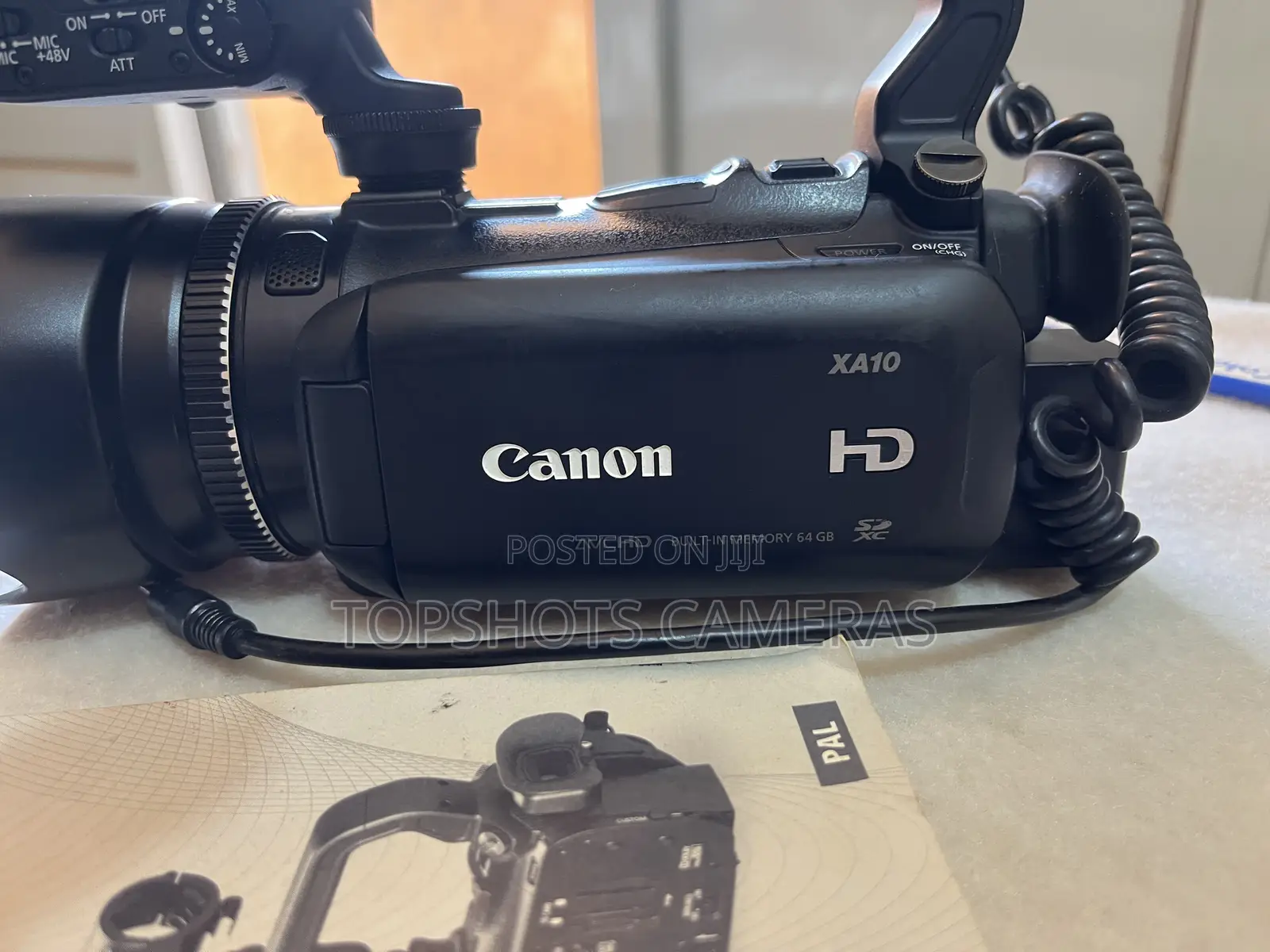 Canon XA10 Pro Camcorder Kit