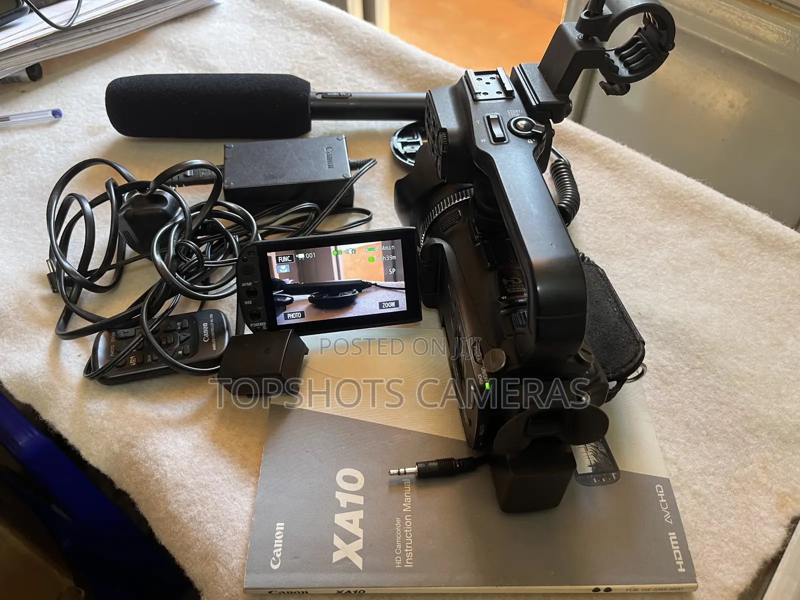 Canon XA10 Pro Camcorder Kit