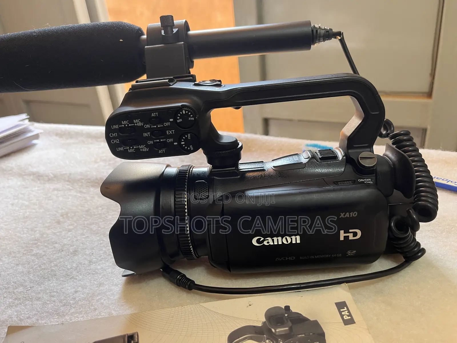 Canon XA10 Pro Camcorder Kit