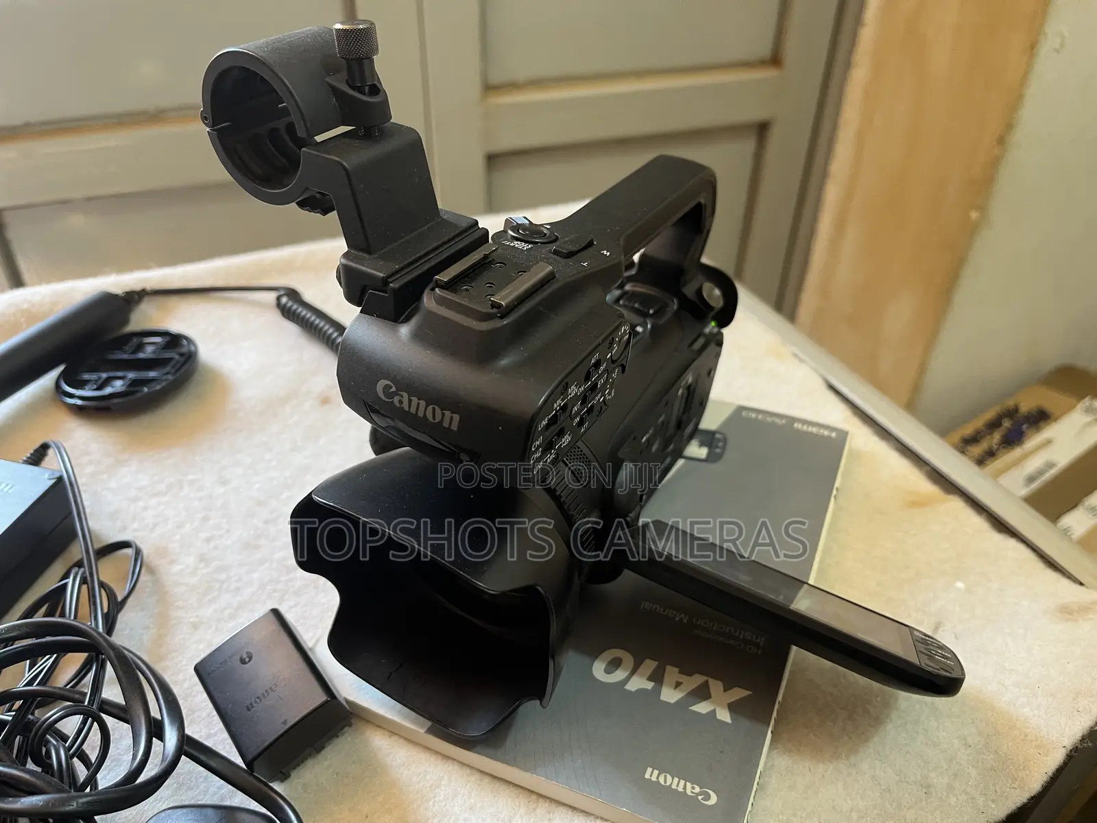 Canon XA10 Pro Camcorder Kit