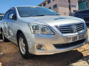 Toyota Noah 2012