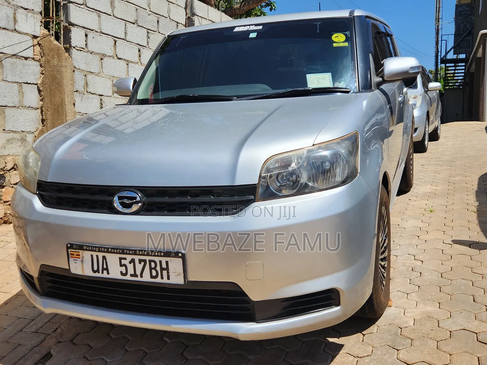 Toyota Corolla Rumion 2011