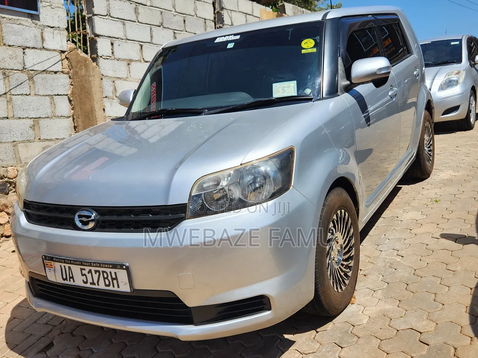 Toyota Corolla Rumion 2011
