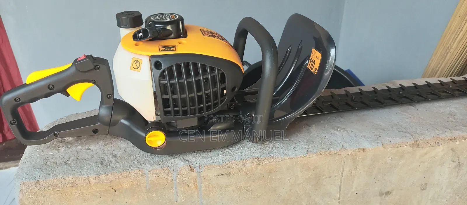 Ingco Gasoline Hedge Trimmer